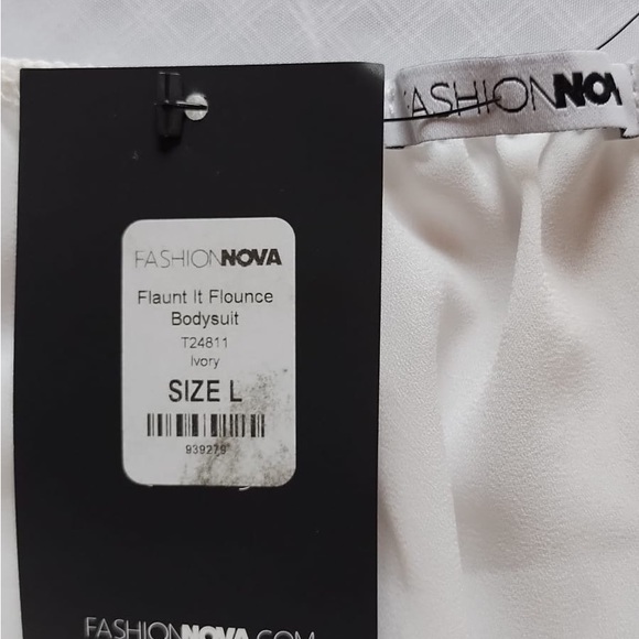 Fashion Nova One Piece Flaunt It Flounce Ivory bodysuit Large NWT - Picture 3 of 6